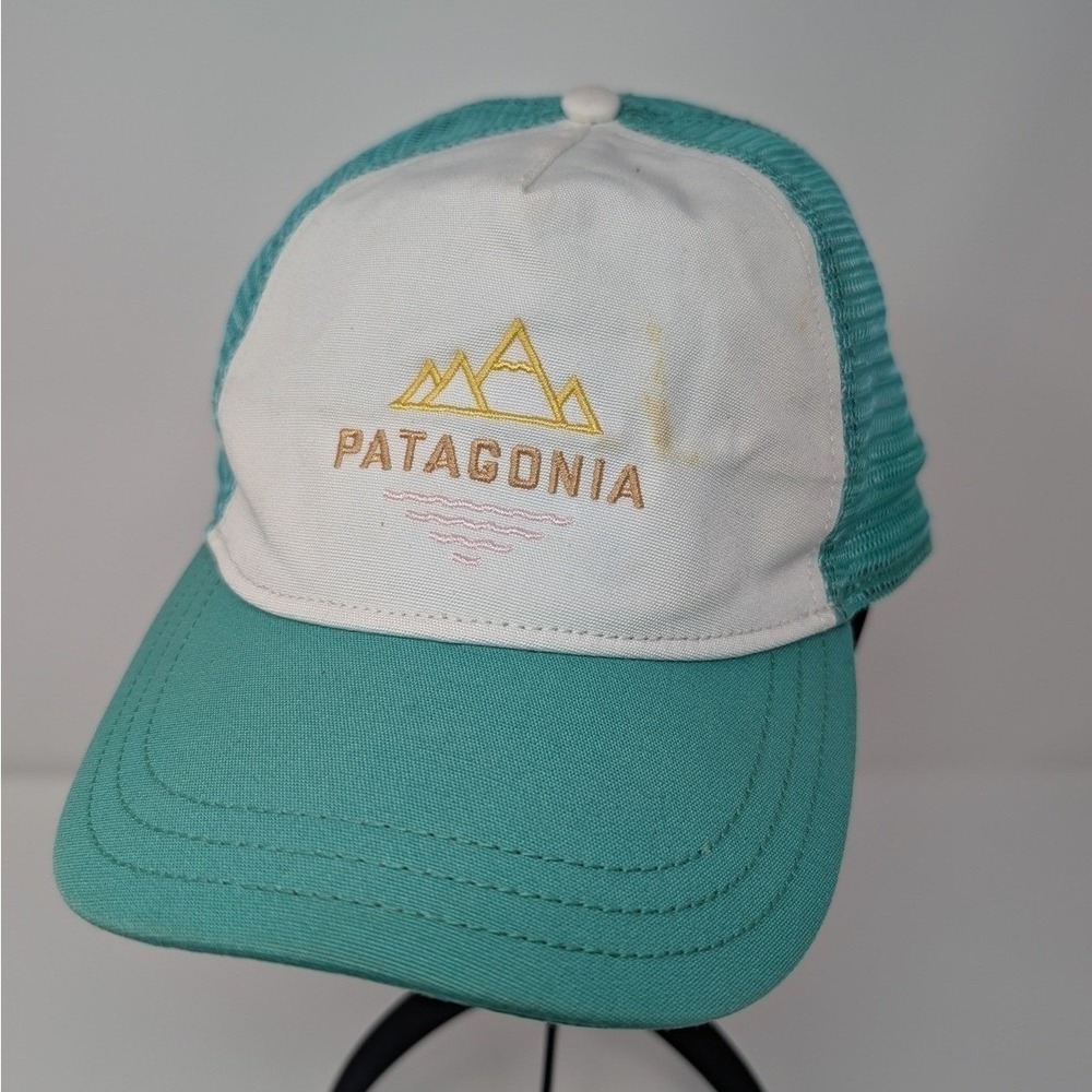 Patagonia Women's Teal & White Mountain Scene Trucker Hat Snapback‎